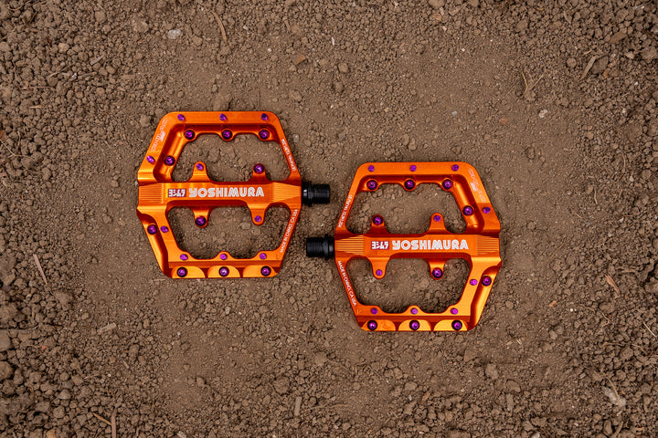 LIMITED EDITION CHILAO SS LARGE PEDALS IN HARD ORANGE