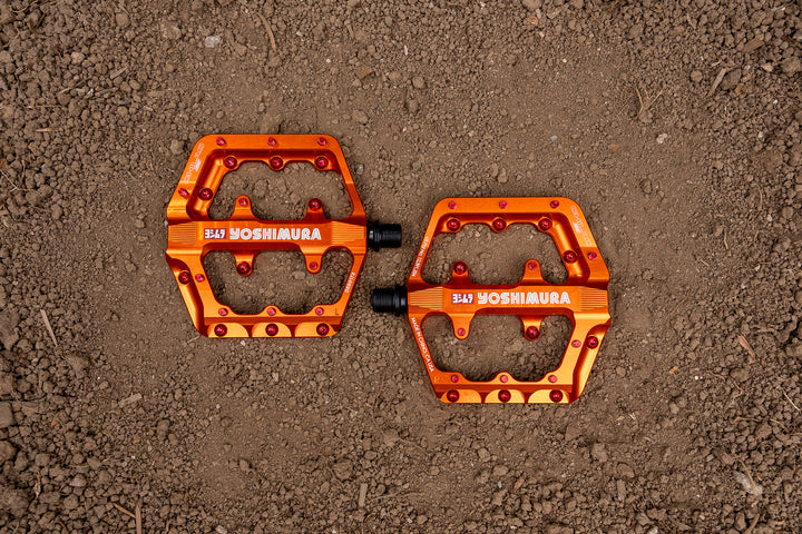 LIMITED EDITION CHILAO SS LARGE PEDALS IN HARD ORANGE