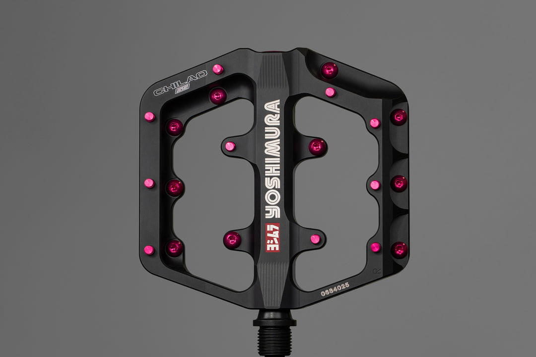 LIMITED EDITION CHILAO SS LARGE PEDALS IN FLAT BLACK AND PINK